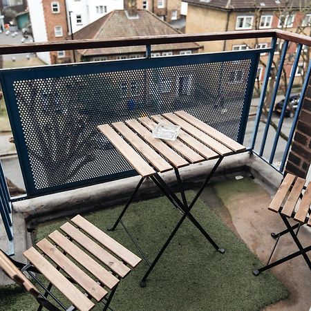 ロンドンShard View 2 Bed Entire Flatアパートメント エクステリア 写真