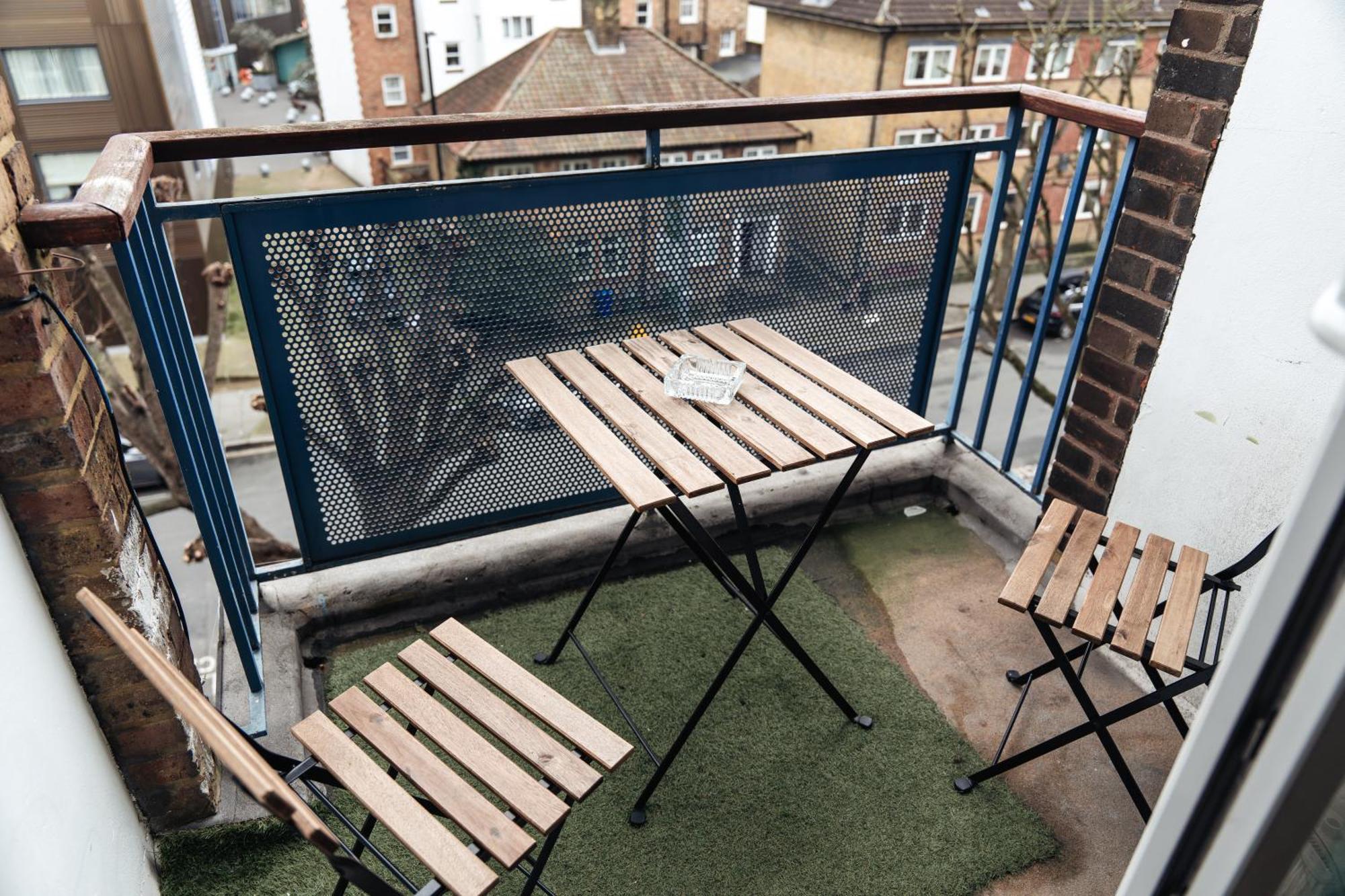 ロンドンShard View 2 Bed Entire Flatアパートメント エクステリア 写真