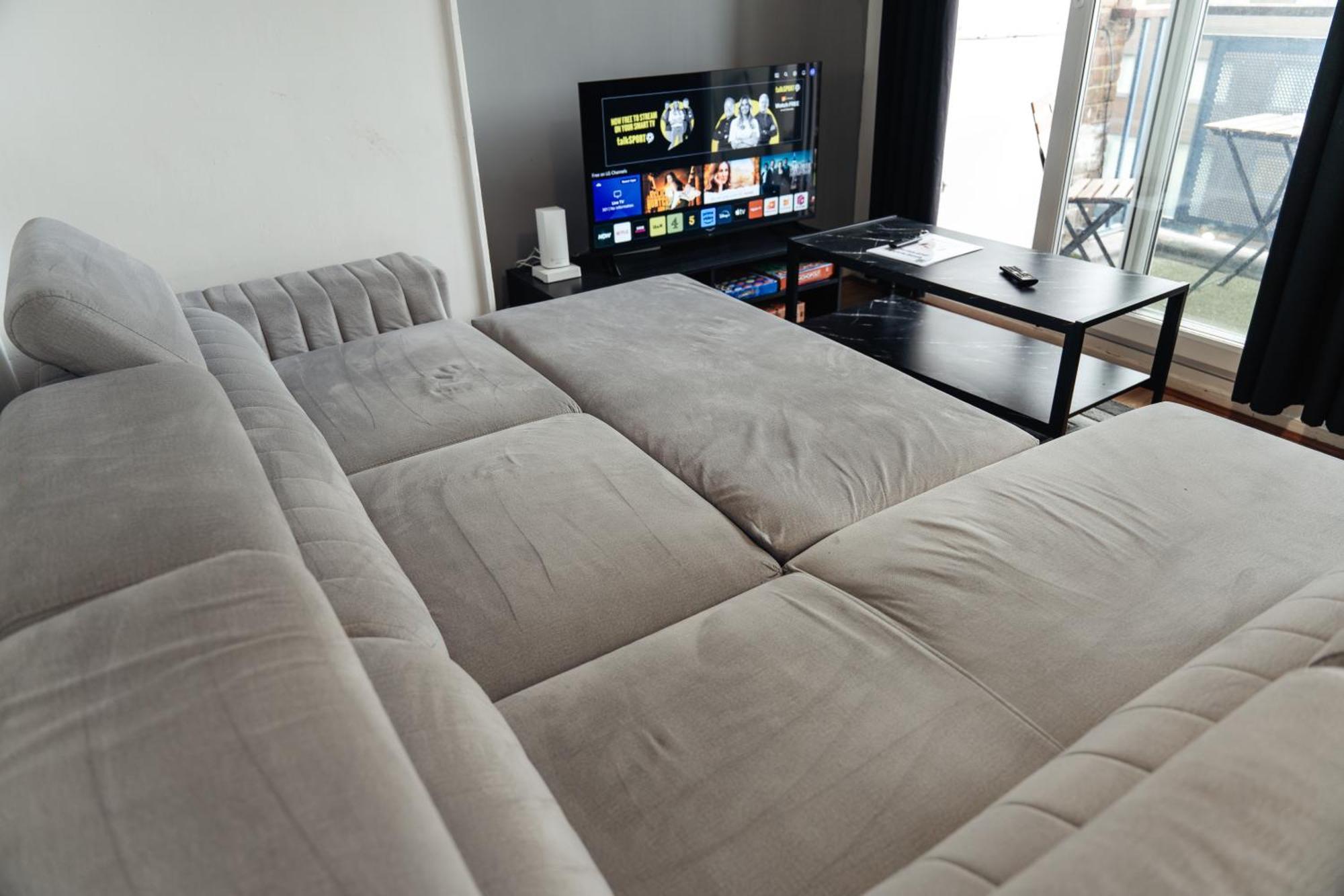 ロンドンShard View 2 Bed Entire Flatアパートメント エクステリア 写真