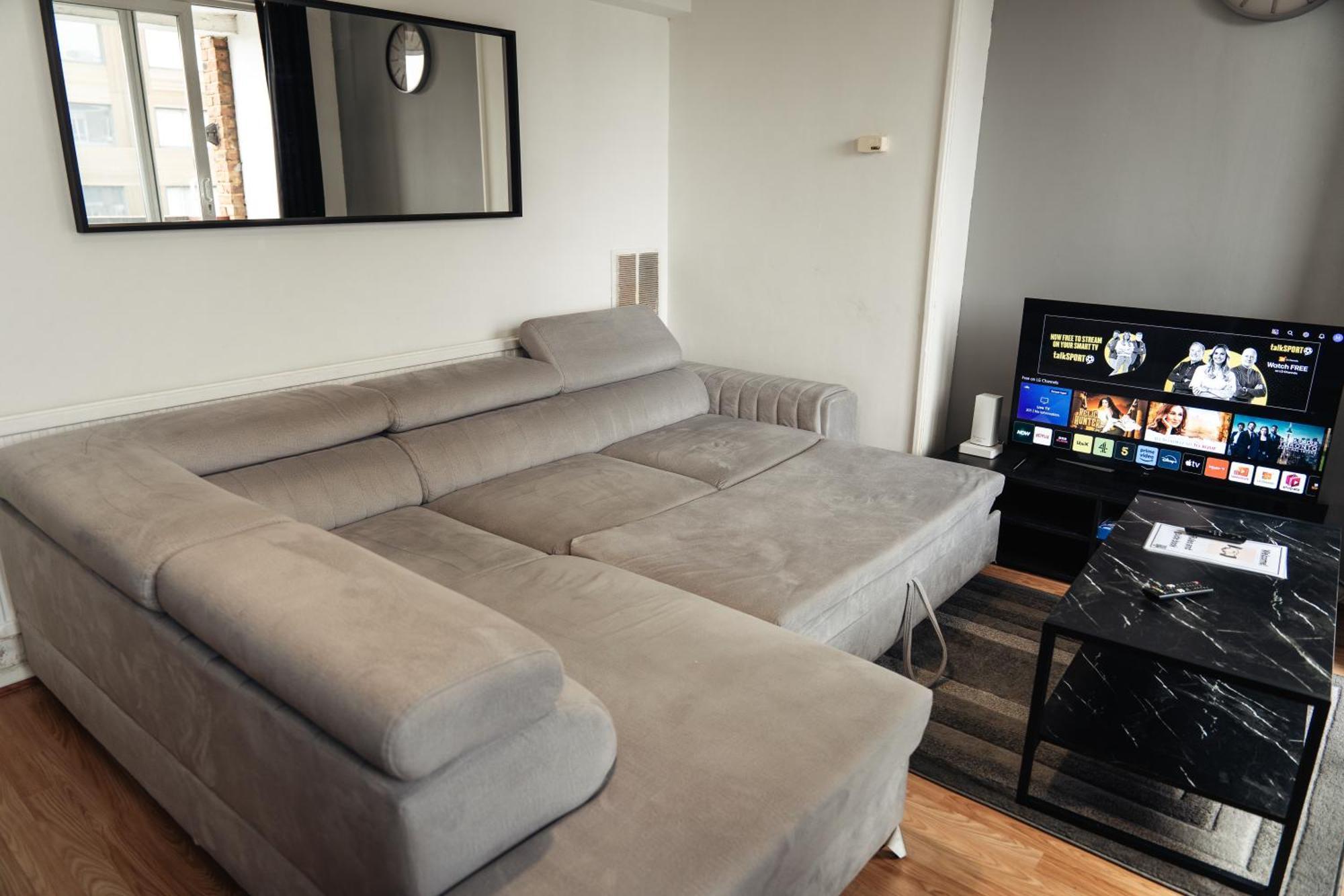 ロンドンShard View 2 Bed Entire Flatアパートメント エクステリア 写真