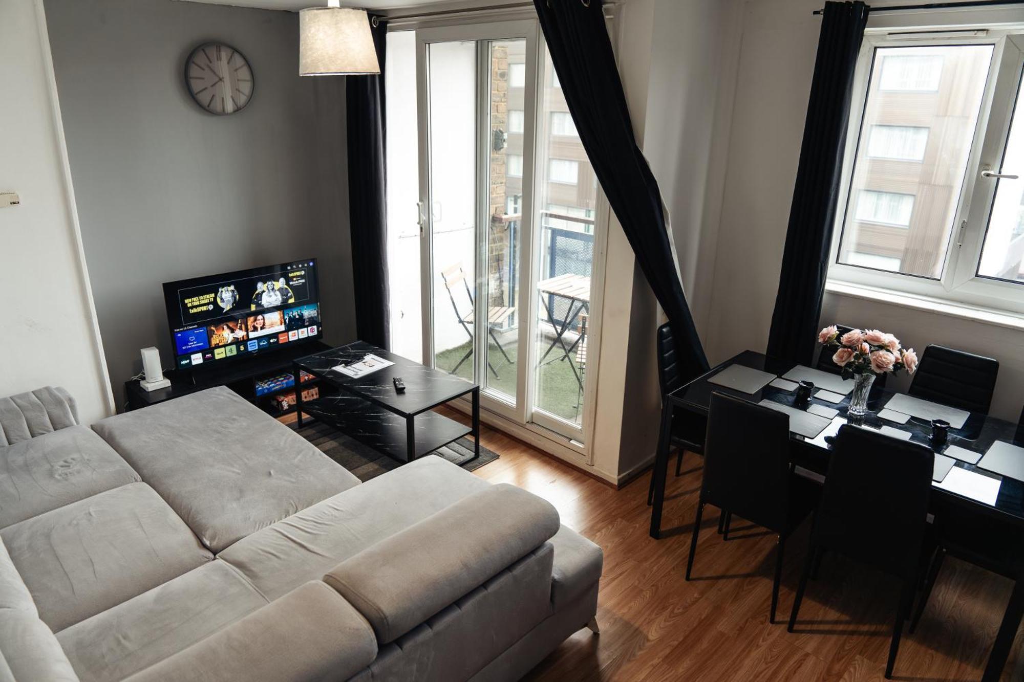 ロンドンShard View 2 Bed Entire Flatアパートメント エクステリア 写真