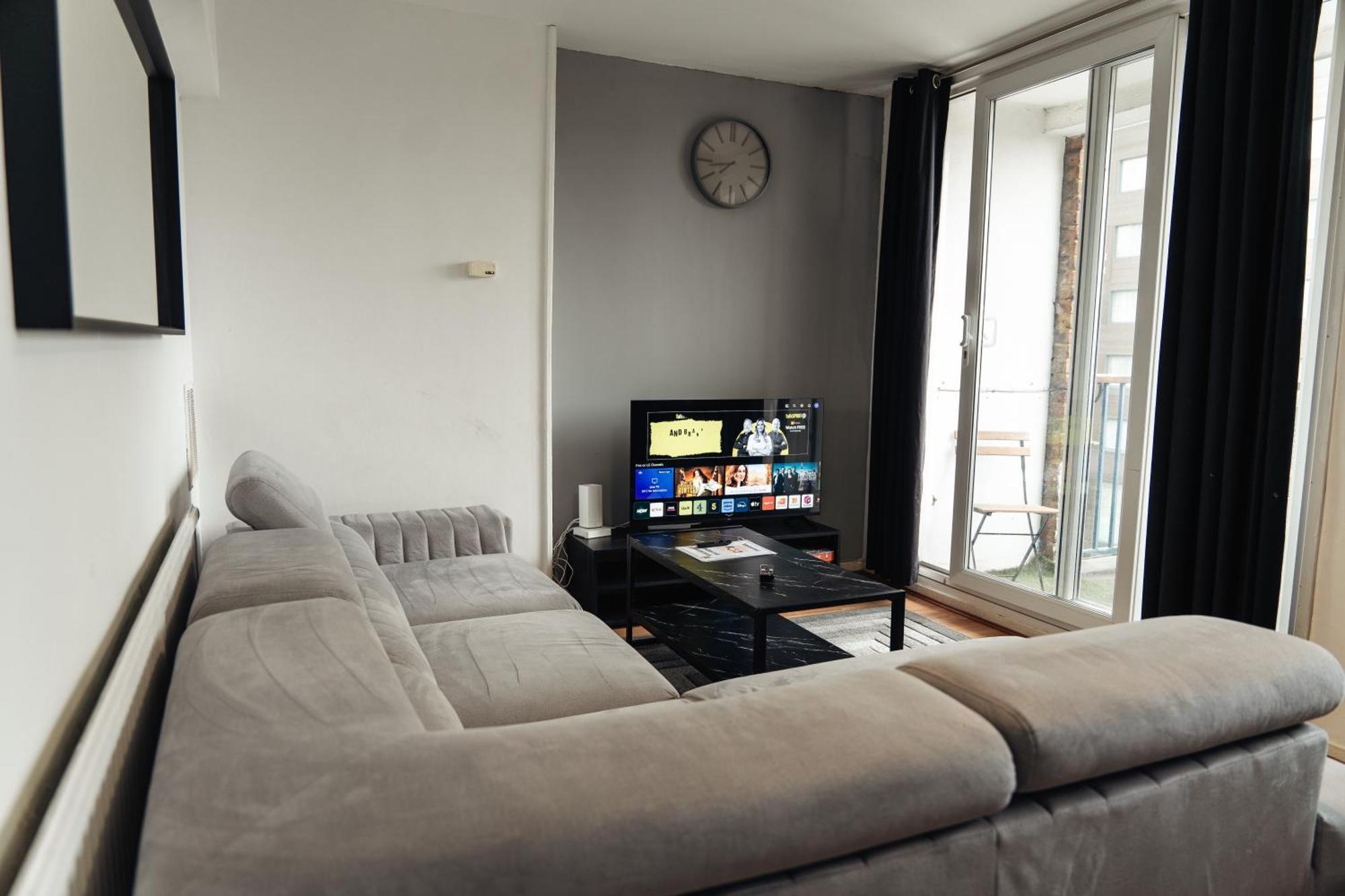 ロンドンShard View 2 Bed Entire Flatアパートメント エクステリア 写真