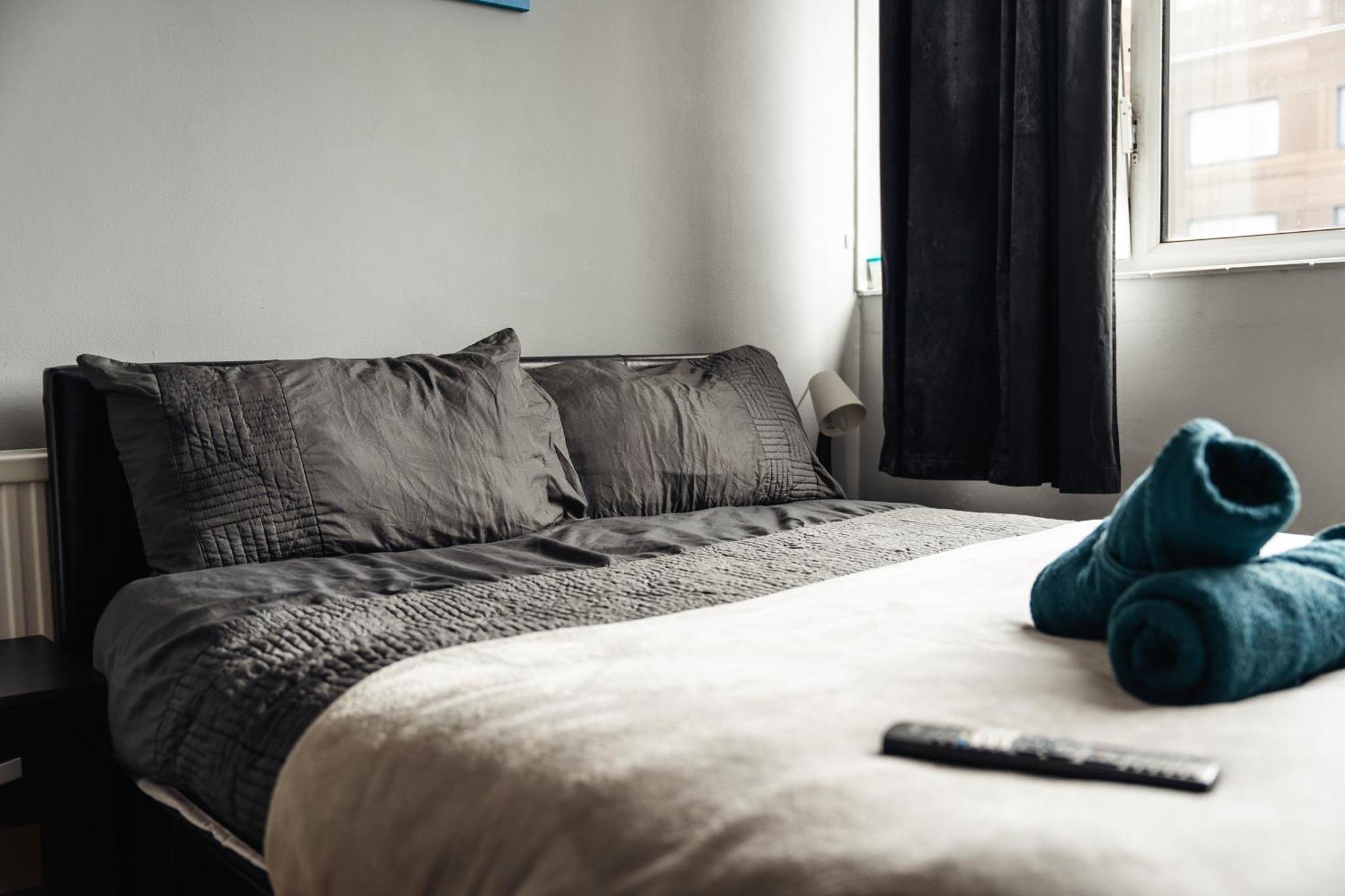 ロンドンShard View 2 Bed Entire Flatアパートメント エクステリア 写真