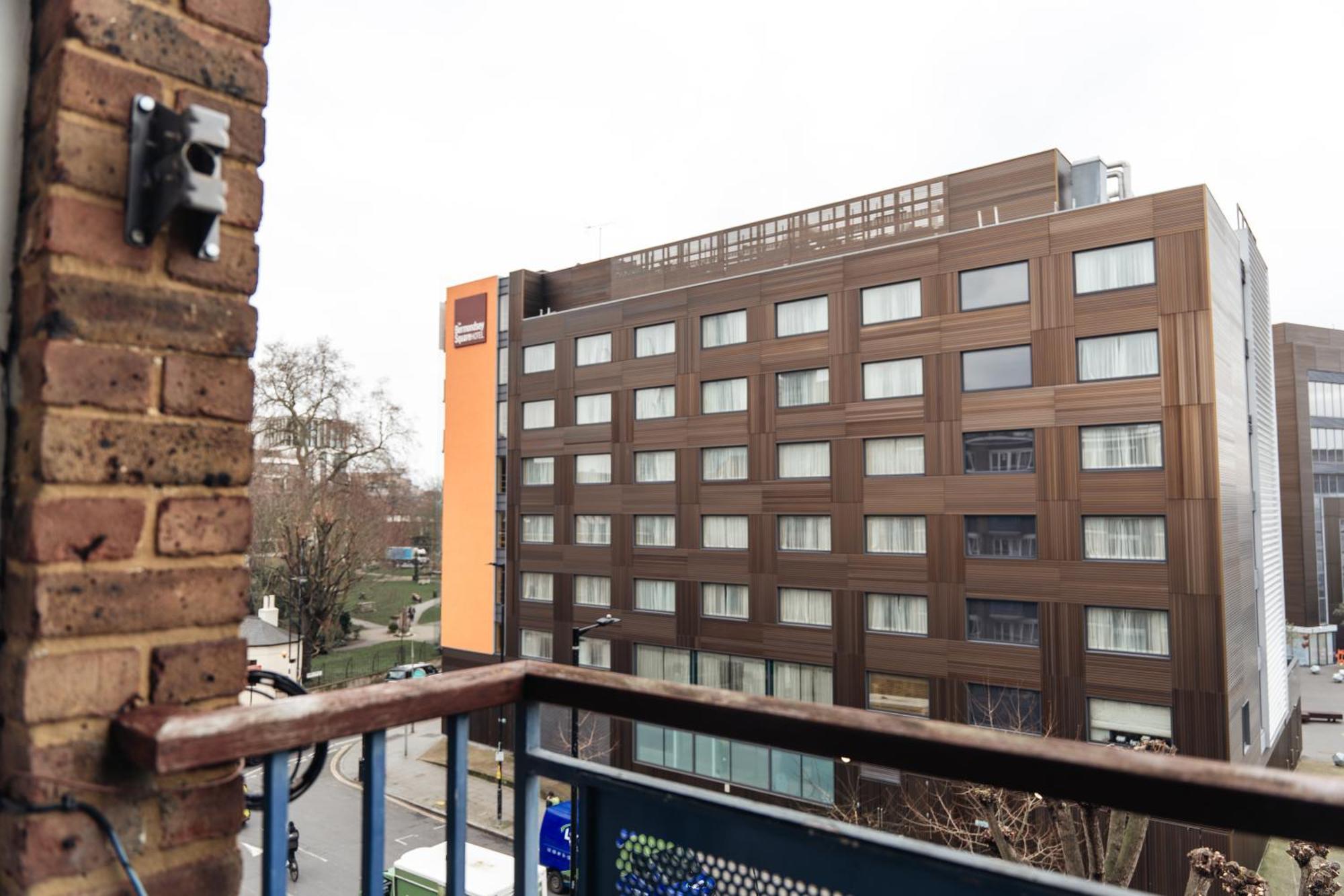 ロンドンShard View 2 Bed Entire Flatアパートメント エクステリア 写真