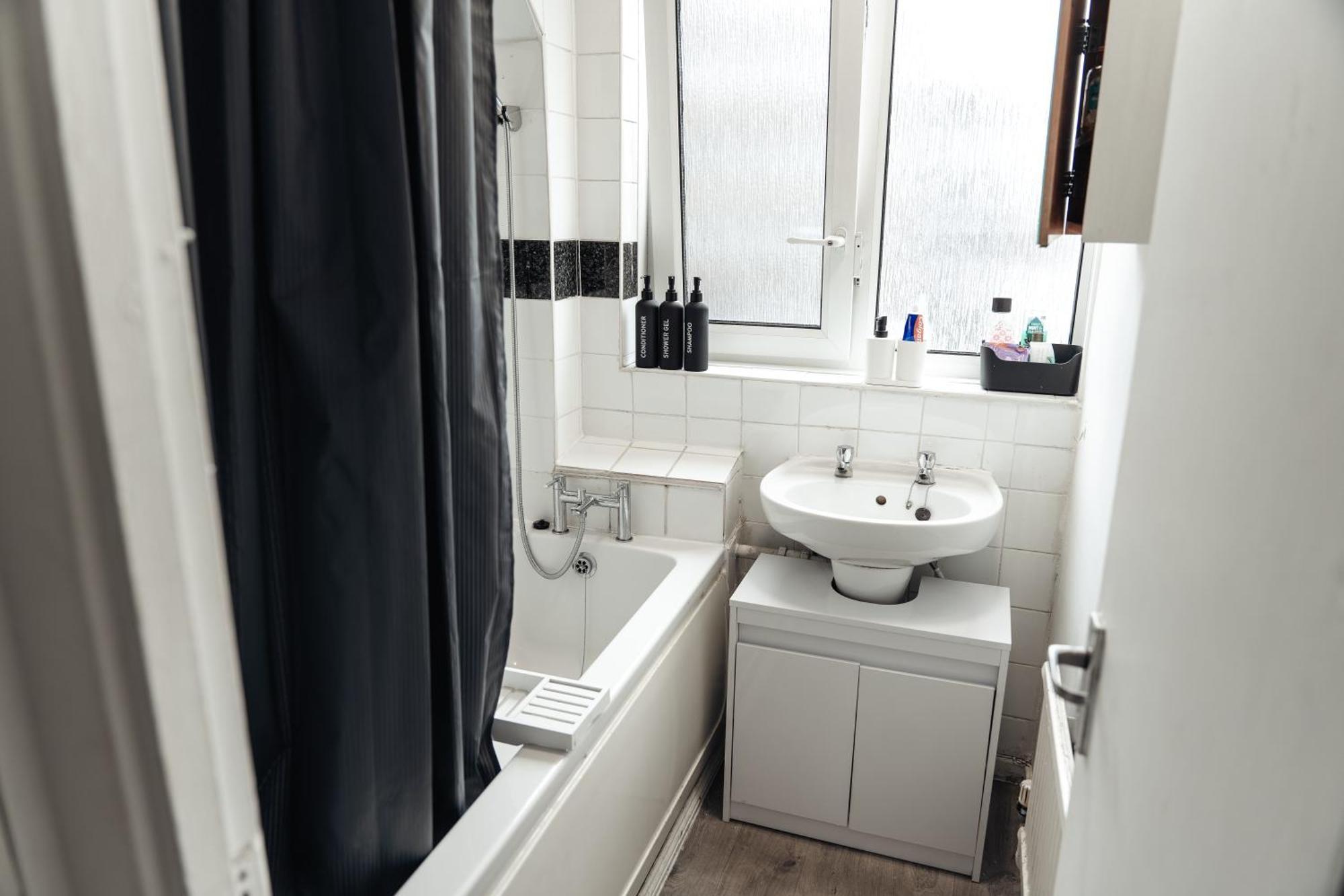 ロンドンShard View 2 Bed Entire Flatアパートメント エクステリア 写真